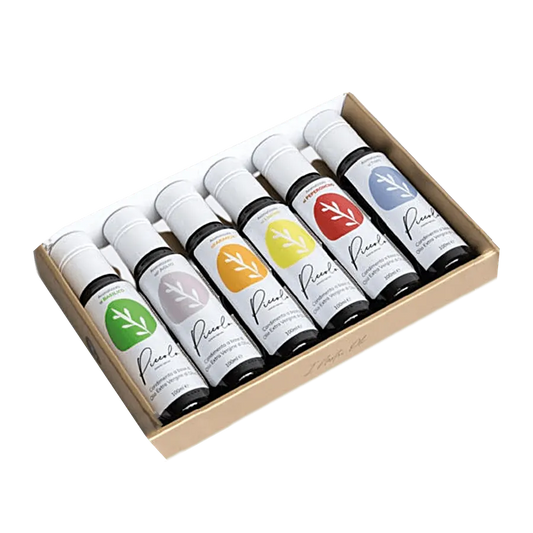 Box Olio Aromatizzati - Olio extra vergine di oliva estratto a freddo , 100% prodotto italiano . olio di oliva di catgoria superiore ottenuto direttamente dalle olive e unicamente mediante procedimenti meccanici . camp.ol. 2021/22 100%, monocultivar coratina. Contenuto della Box: 1 bottiglia da 100 ml di Olio Extra Vergine di Oliva aromatizzato al timo 1 bottiglia da 100 ml di Olio Extra Vergine di Oliva aromatizzato al limone 1 bottiglia da 100 ml di Olio Extra Vergine di Oliva aromatizzato al basilico 1